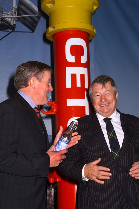 Ian Macfarlane and Alan Burns with the CETO prototype.