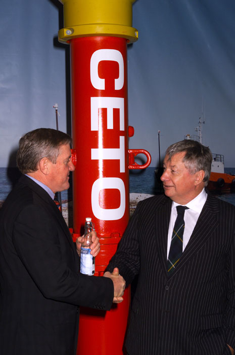 Ian Macfarlane and Alan Burns with the CETO prototype.